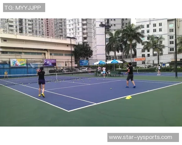 深圳网球队团队协作引发热议球员间配合与沟通问题亟待解决 深圳网球队团队协作引发热议球员间配合与沟通问题亟待解决